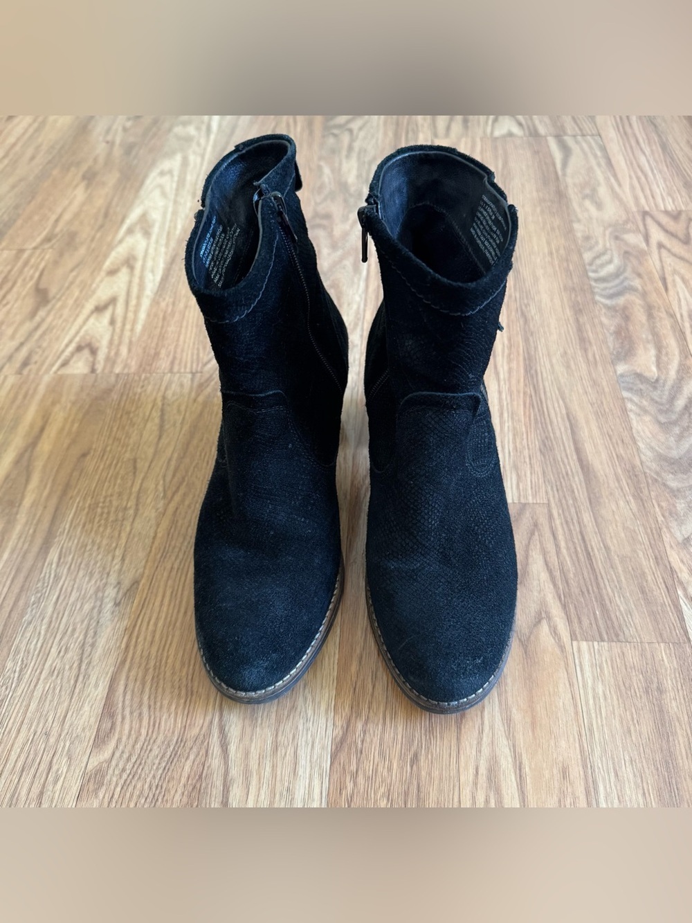 Taos Black Suede Leather Boots Bootie Block Heel Ankle 7-7.5/38 Western